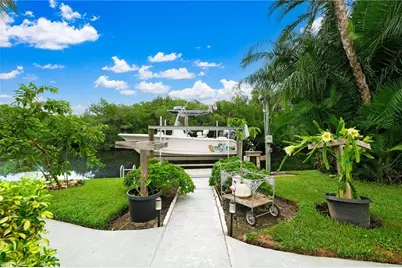 1771 Coral Way, North Fort Myers, FL 33917 - Photo 45