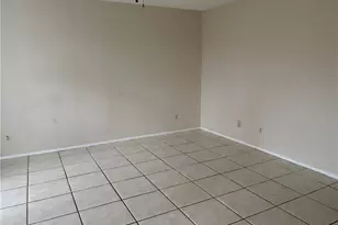 3300 Prince Edward Island Cir, Fort Myers, FL 33907 - Photo 7