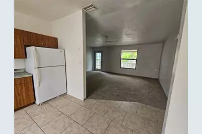 626 SE 13th Ct #4, Cape Coral, FL 33990 - Photo 5