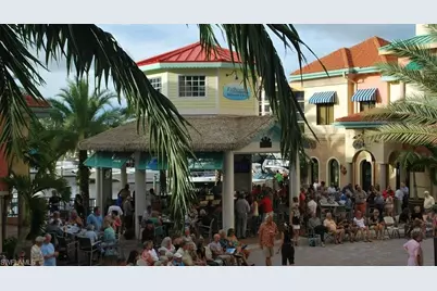 1524 SW 57th St, Cape Coral, FL 33914 - Photo 11