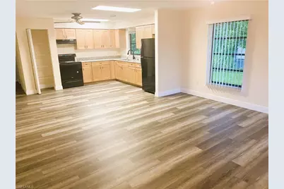 2247-2249 Violet Dr #2247, Fort Myers, FL 33905 - Photo 7