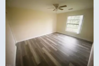 2247-2249 Violet Dr #2247, Fort Myers, FL 33905 - Photo 9