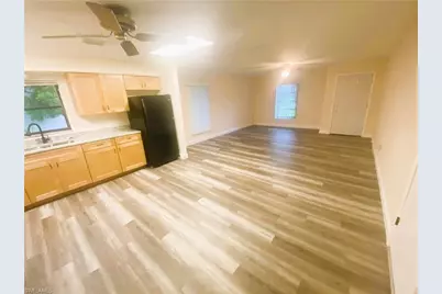 2247-2249 Violet Dr #2247, Fort Myers, FL 33905 - Photo 5