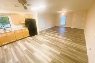 2247-2249 Violet Dr, Fort Myers, FL 33905 - Photo 5