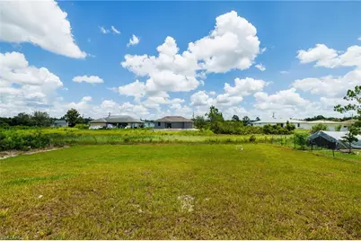 420 Yolanda St, Lehigh Acres, FL 33972 - Photo 33