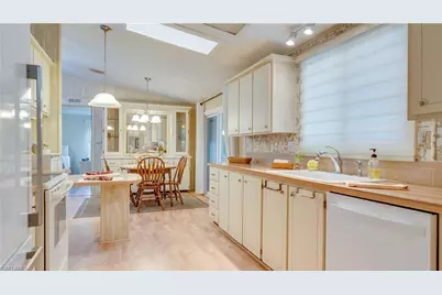 70 Sunrise Ave, North Fort Myers, FL 33903 - Photo 17