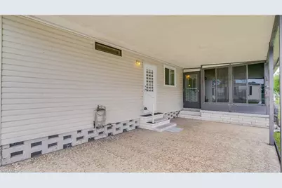 70 Sunrise Ave, North Fort Myers, FL 33903 - Photo 15