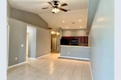 926/928 SW 39th Ter, Cape Coral, FL 33914 - Photo 3