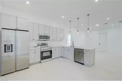 940 Lakeside Dr, Lehigh Acres, FL 33974 - Photo 5