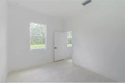 940 Lakeside Dr, Lehigh Acres, FL 33974 - Photo 15