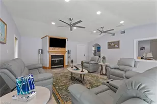 2705 SE 18th Pl, Cape Coral, FL 33904 - Photo 11