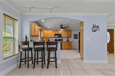 2705 SE 18th Pl, Cape Coral, FL 33904 - Photo 7