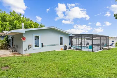 2705 SE 18th Pl, Cape Coral, FL 33904 - Photo 25