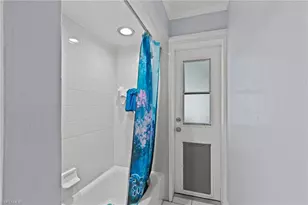 2705 SE 18th Pl, Cape Coral, FL 33904 - Photo 21