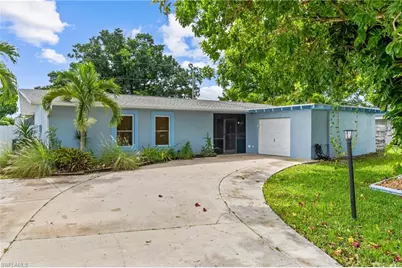 2705 SE 18th Pl, Cape Coral, FL 33904 - Photo 1
