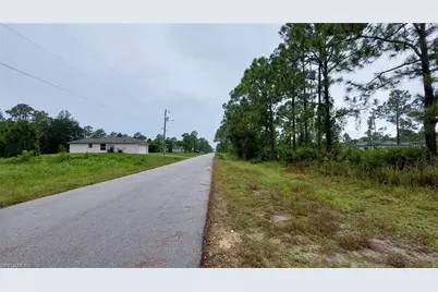 1153 Dutchess St E, Lehigh Acres, FL 33974 - Photo 3