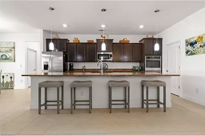 107 SW 39th St, Cape Coral, FL 33914 - Photo 11