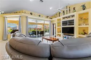 1110 SE 23rd St, Cape Coral, FL 33990 - Photo 9