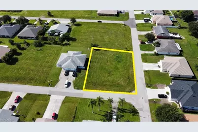 602 SE 9th St, Cape Coral, FL 33990 - Photo 1
