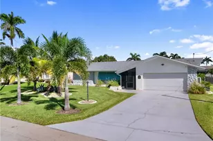 419 Pinecrest Ct, Cape Coral, FL 33904 - Photo 39
