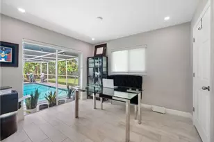 419 Pinecrest Ct, Cape Coral, FL 33904 - Photo 27