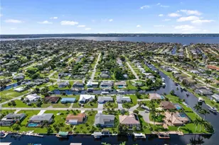 419 Pinecrest Ct, Cape Coral, FL 33904 - Photo 43