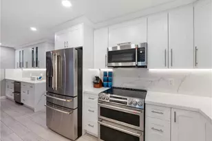 419 Pinecrest Ct, Cape Coral, FL 33904 - Photo 15