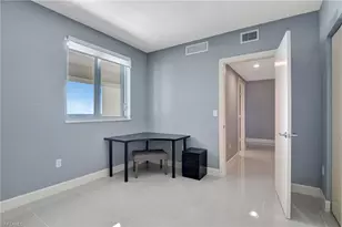 3000 Oasis Grand Blvd, Fort Myers, FL 33916 - Photo 17