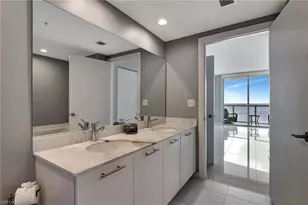 3000 Oasis Grand Blvd, Fort Myers, FL 33916 - Photo 13