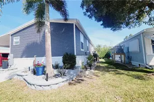 352 Shoreland Dr, Fort Myers, FL 33905 - Photo 1