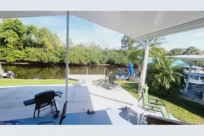 352 Shoreland Dr, Fort Myers, FL 33905 - Photo 3