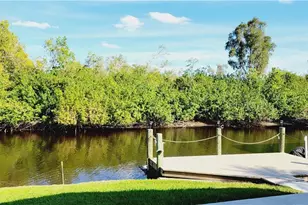 352 Shoreland Dr, Fort Myers, FL 33905 - Photo 5