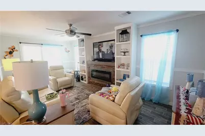 352 Shoreland Dr, Fort Myers, FL 33905 - Photo 7