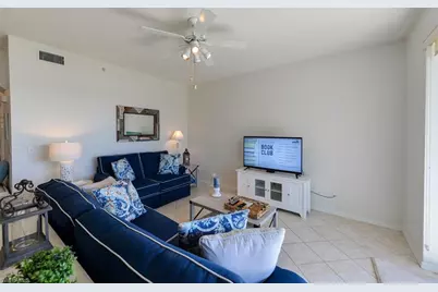 8076 Queen Palm Ln #432, Fort Myers, FL 33966 - Photo 3