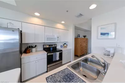 8076 Queen Palm Ln #432, Fort Myers, FL 33966 - Photo 7