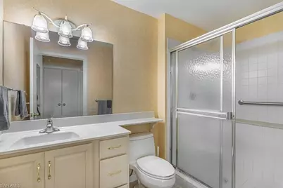 7402 Lake Breeze Dr #306, Fort Myers, FL 33907 - Photo 9