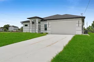 4704 Karen Ave S, Lehigh Acres, FL 33976 - Photo 5