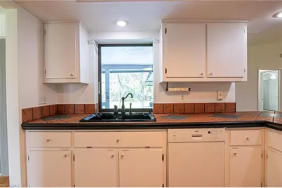 236 SE 20th Ct, Cape Coral, FL 33990 - Photo 7