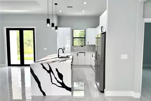 2558 72nd Ave NE, Naples, FL 34120 - Photo 7