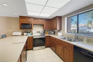 5015 Harbortown Ln, Fort Myers, FL 33919 - Photo 13