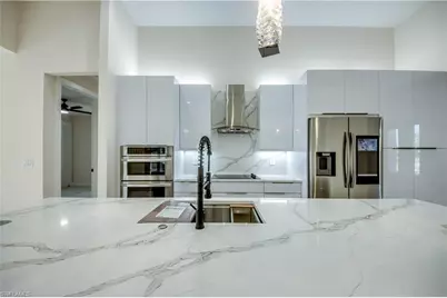 607 SW 18th Ct, Cape Coral, FL 33991 - Photo 17