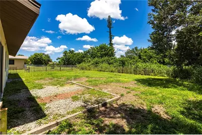 1717 NE 6th Ter, Cape Coral, FL 33909 - Photo 33