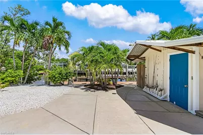 2368 Date St, Saint James City, FL 33956 - Photo 31