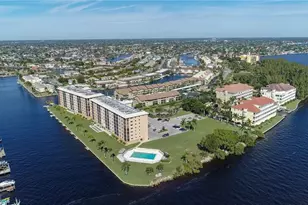 4260 SE 20th Pl, Cape Coral, FL 33904 - Photo 3