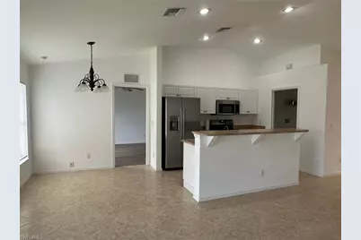 122 NW 15th Ter, Cape Coral, FL 33993 - Photo 11