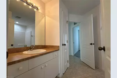 122 NW 15th Ter, Cape Coral, FL 33993 - Photo 23