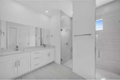 3423 NE 13th Ave, Cape Coral, FL 33909 - Photo 17