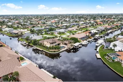1118 SW 48th Ter #203, Cape Coral, FL 33914 - Photo 1