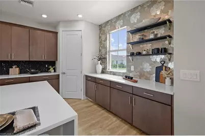 8738 Lakefront Ct, Fort Myers, FL 33908 - Photo 7