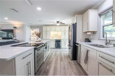 3514 SE 22nd Pl, Cape Coral, FL 33904 - Photo 7